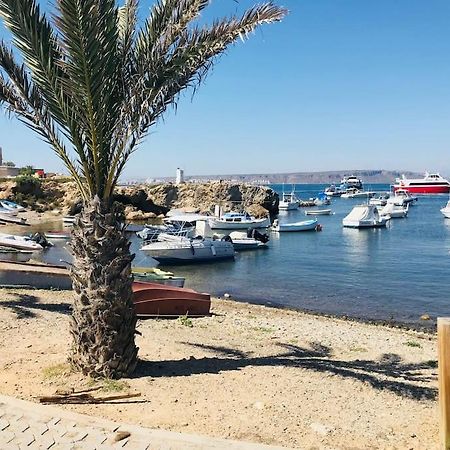 70 Sqm Apartment With Seaview In Arenales Del Sol. 外观 照片
