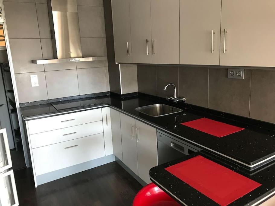 70 Sqm Apartment With Seaview In Arenales Del Sol. 外观 照片