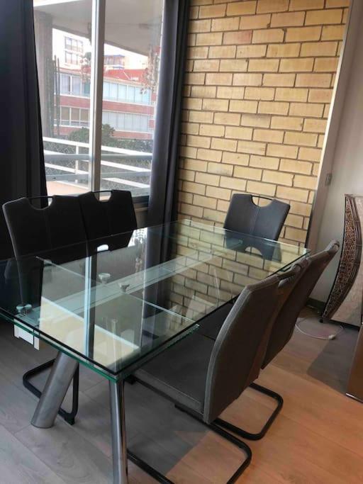 70 Sqm Apartment With Seaview In Arenales Del Sol. 外观 照片