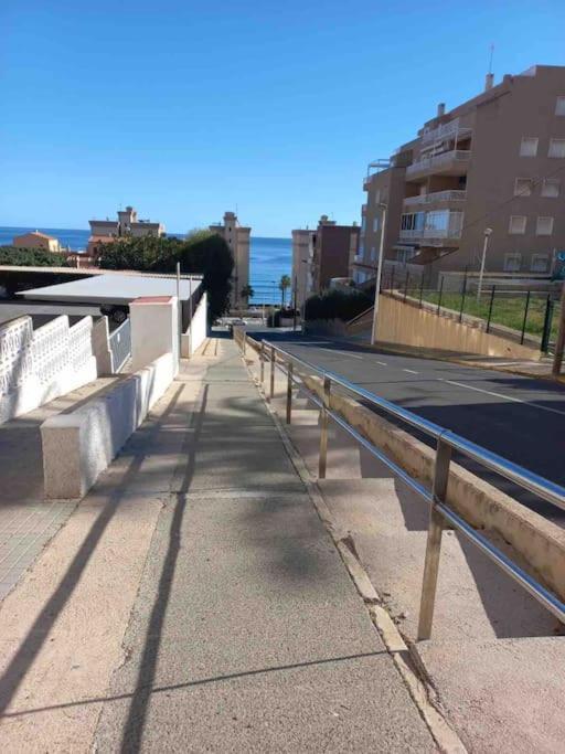 70 Sqm Apartment With Seaview In Arenales Del Sol. 外观 照片